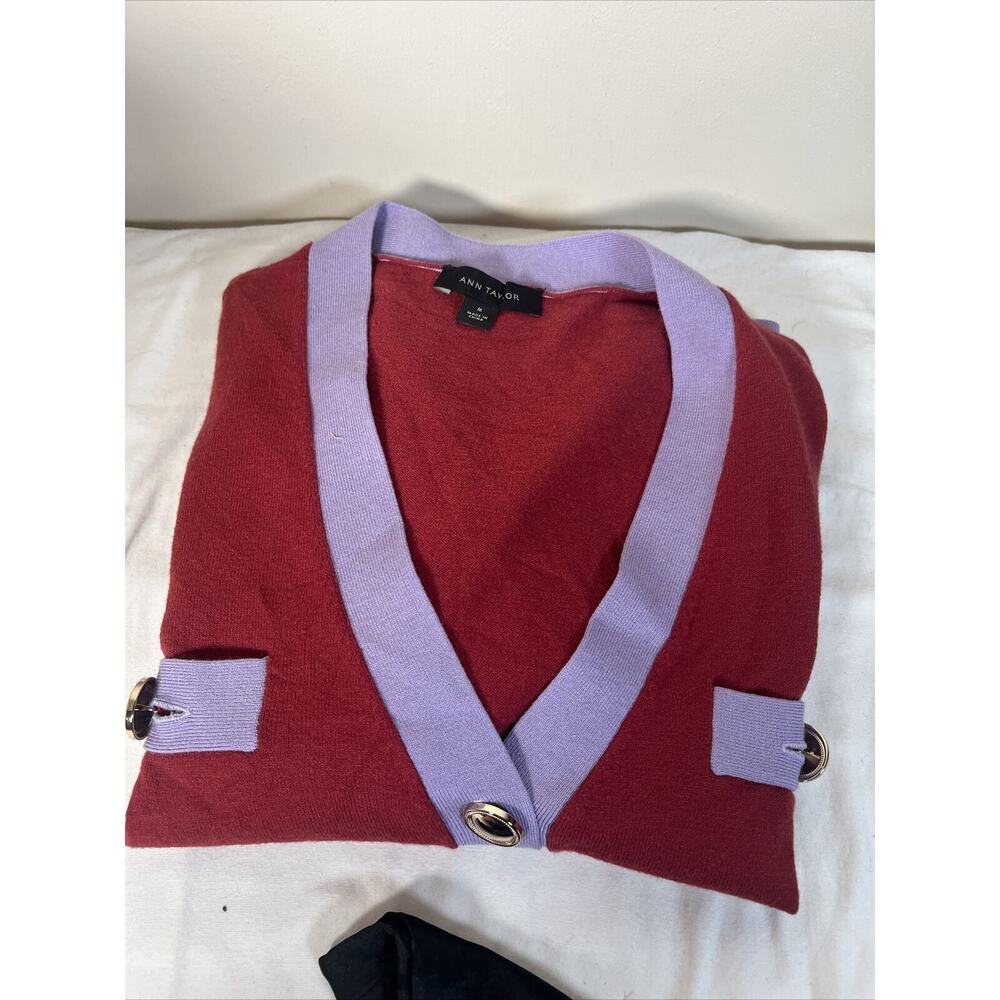 Ann Taylor Pocket V Neck Cropped Cardigan - Picture 8 of 8